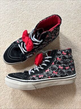 Vans x Hello Kitty Sk8-Hi Classic High-Top Sneakers